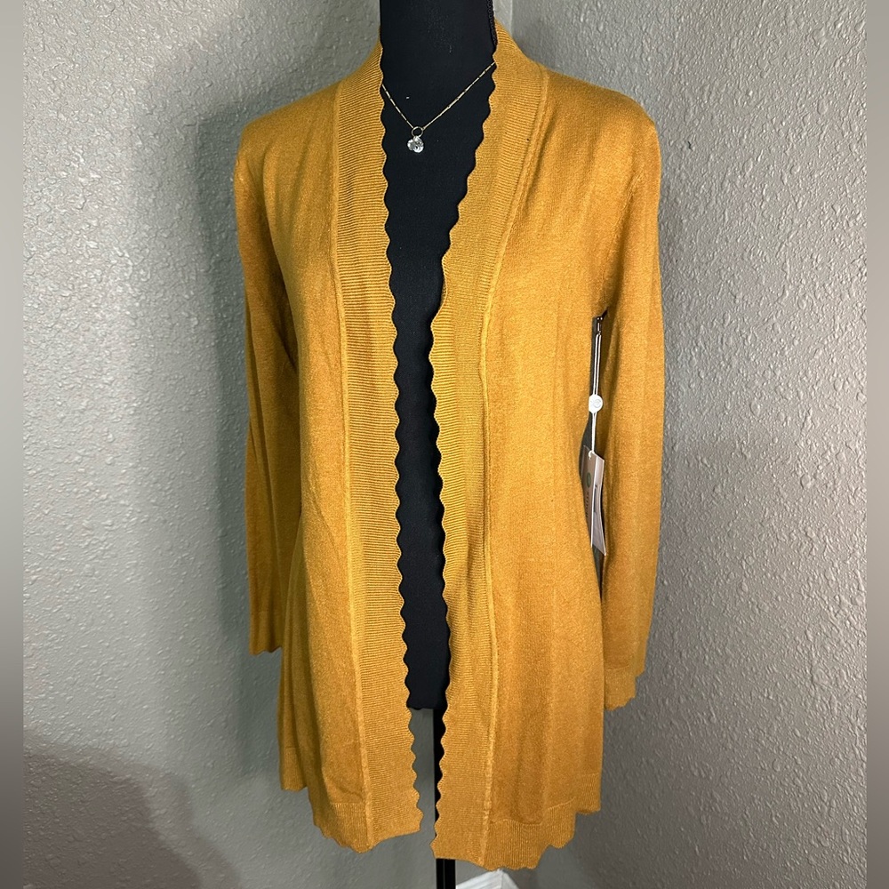 NWT EVOLUTION BY CYRUS Scalloped Edge Long Cardigan in gild bronze